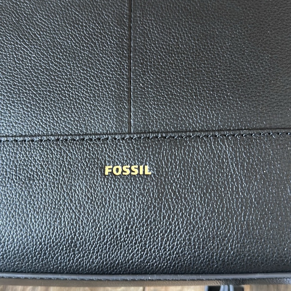 NWT Fossil Elina Black Convertible Backpack - Picture 4 of 8